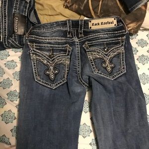 2 pairs of rock revivals